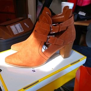 Women's Boots Size 9